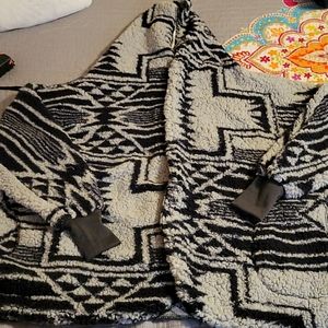 Lularoe Teddy Bear size M